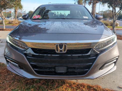 Used 2020 Honda Accord Touring image 3