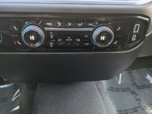 Used 2024 Chevrolet Silverado 1500 LT image 18