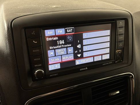 Used 2015 Dodge Grand Caravan SXT w/ Rear Park Assist Package image 23