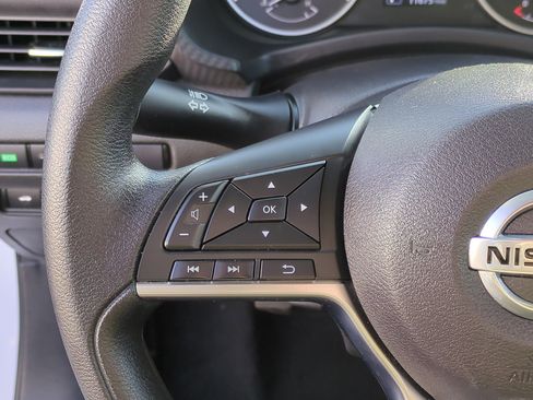 Used 2023 Nissan Sentra S image 19