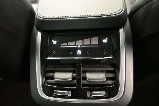Used 2024 Volvo XC90 B6 Ultimate w/ Lounge Package AWD/4WD image 34