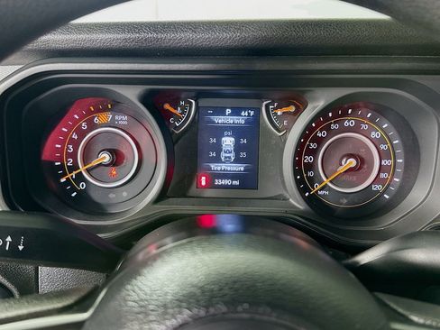 Used 2024 Jeep Wrangler Sport image 12