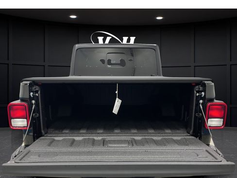 New 2026 Jeep Gladiator Sport AWD/4WD image 26