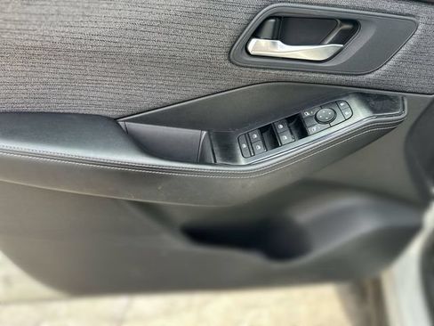 Used 2023 Nissan Rogue SV AWD/4WD image 15