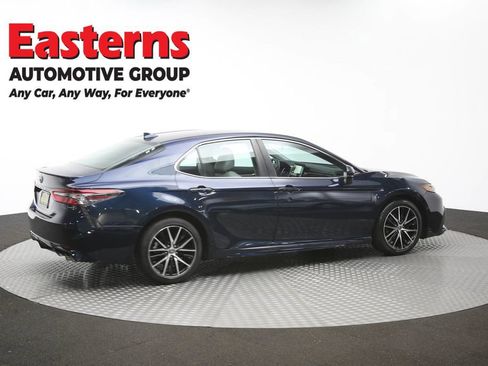 Used 2021 Toyota Camry SE image 42