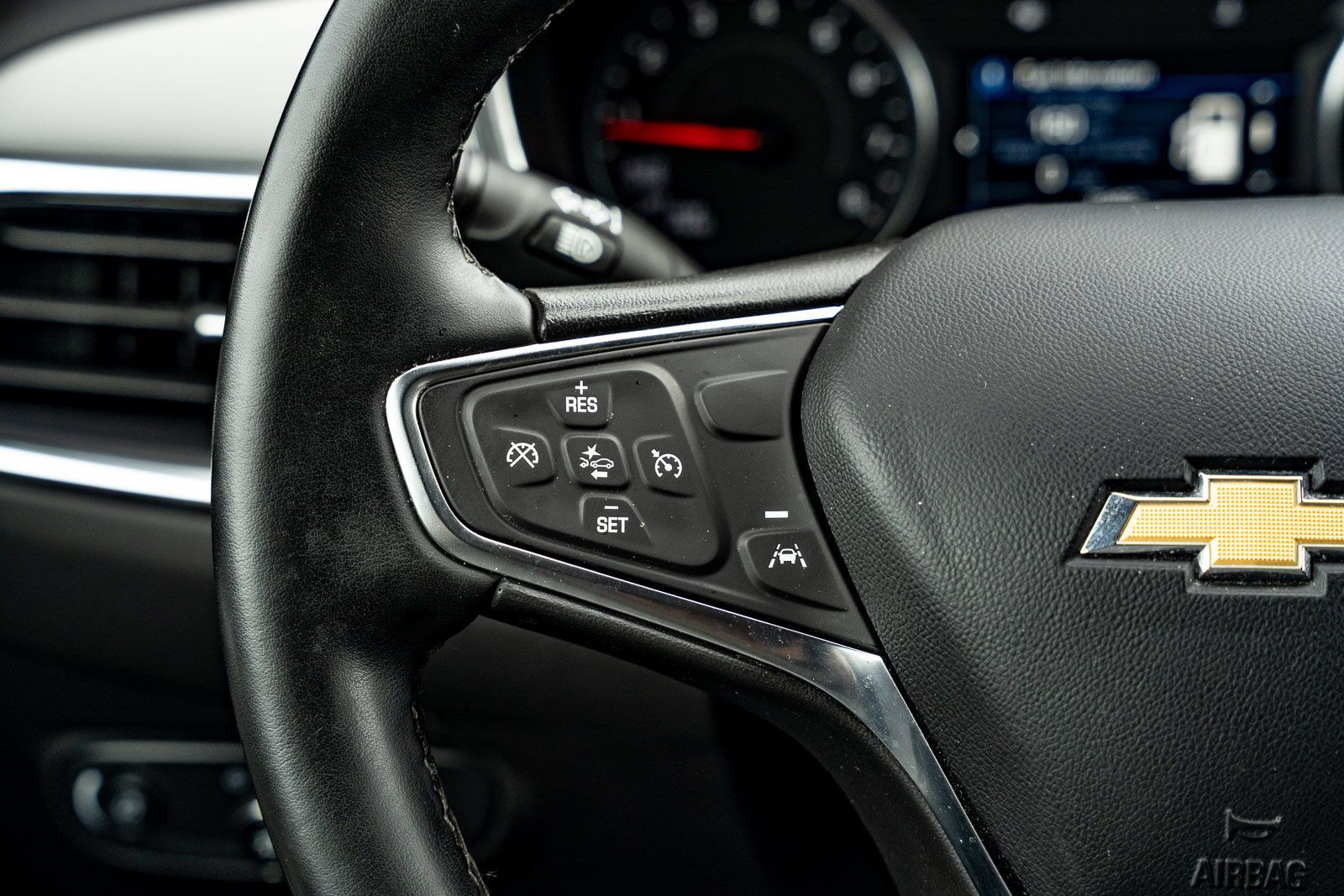 Used 2024 Chevrolet Equinox LT w/ Driver Convenience Package FWD image 24