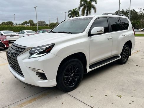 Certified 2022 Lexus GX 460 image 3