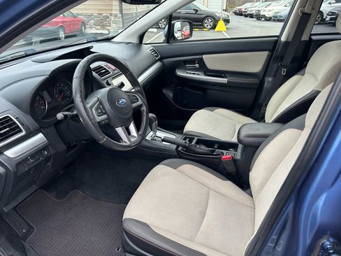 Used 2017 Subaru Crosstrek 2.0i Premium image 10