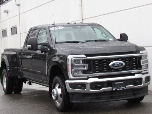 Used 2024 Ford F350 Lariat w/ Lariat Ultimate Package image 2