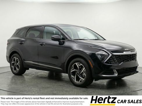 Used 2025 Kia Sportage LX image 1