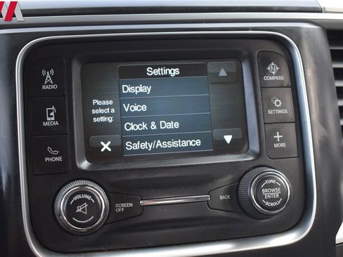 Used 2015 RAM 1500 Classic SLT image 21