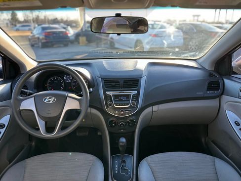Used 2015 Hyundai Accent GLS image 12