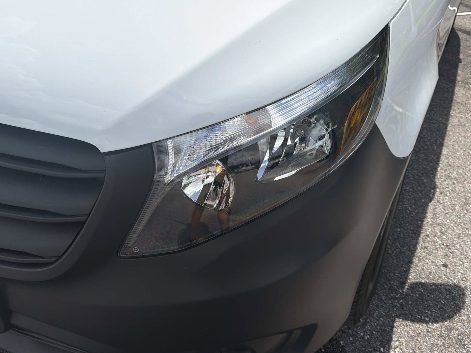 Used 2023 Mercedes-Benz Metris image 14