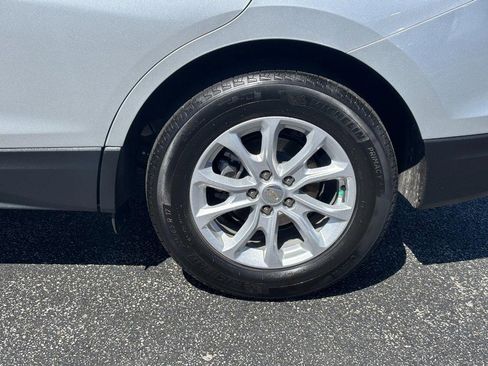 Used 2020 Chevrolet Equinox LT FWD image 9