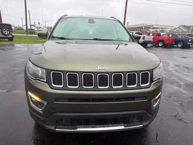Used 2019 Jeep Compass Limited AWD/4WD image 2