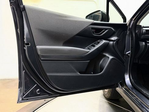 Used 2024 Subaru Crosstrek 2.0i Premium image 12