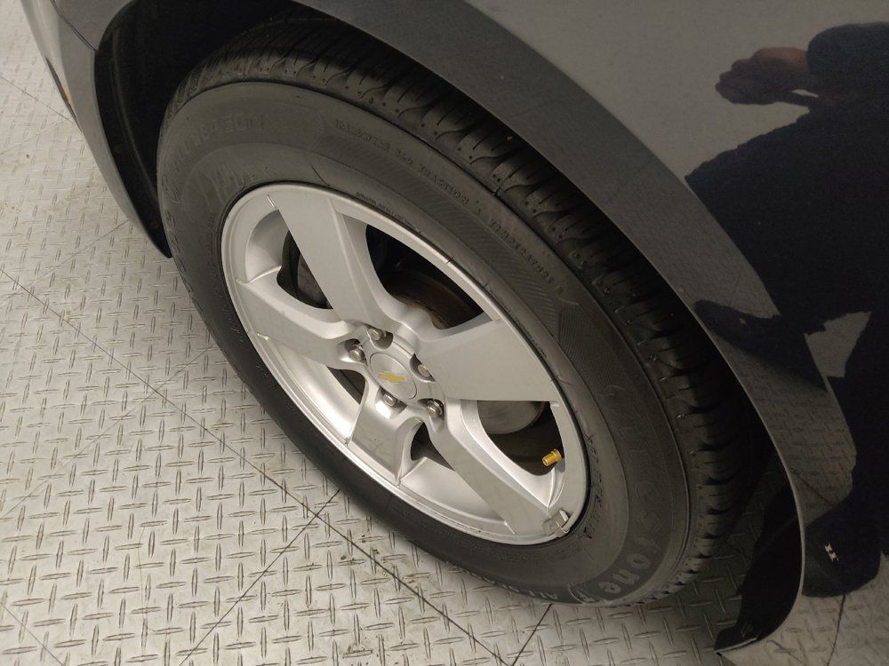 Used 2015 Chevrolet Cruze LT FWD image 31