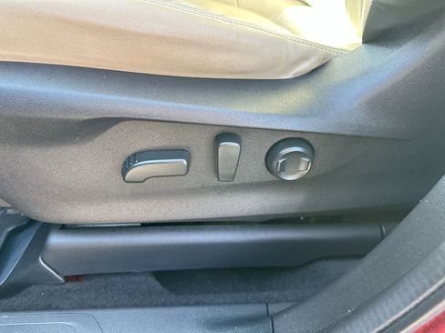 Used 2019 Subaru Ascent Limited w/ Popular Package #2 image 22