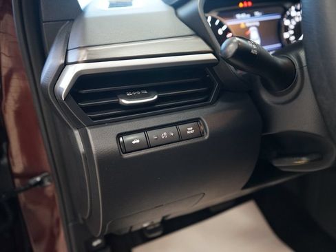 Used 2024 Nissan Altima 2.5 SV FWD image 28