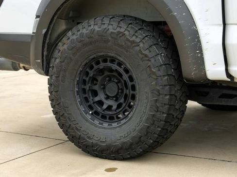 Used 2023 Ford F150 Raptor AWD/4WD image 68