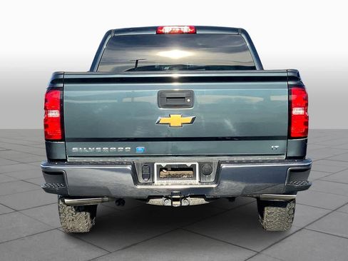 Used 2018 Chevrolet Silverado 1500 LT w/ LT Eassist Package image 4
