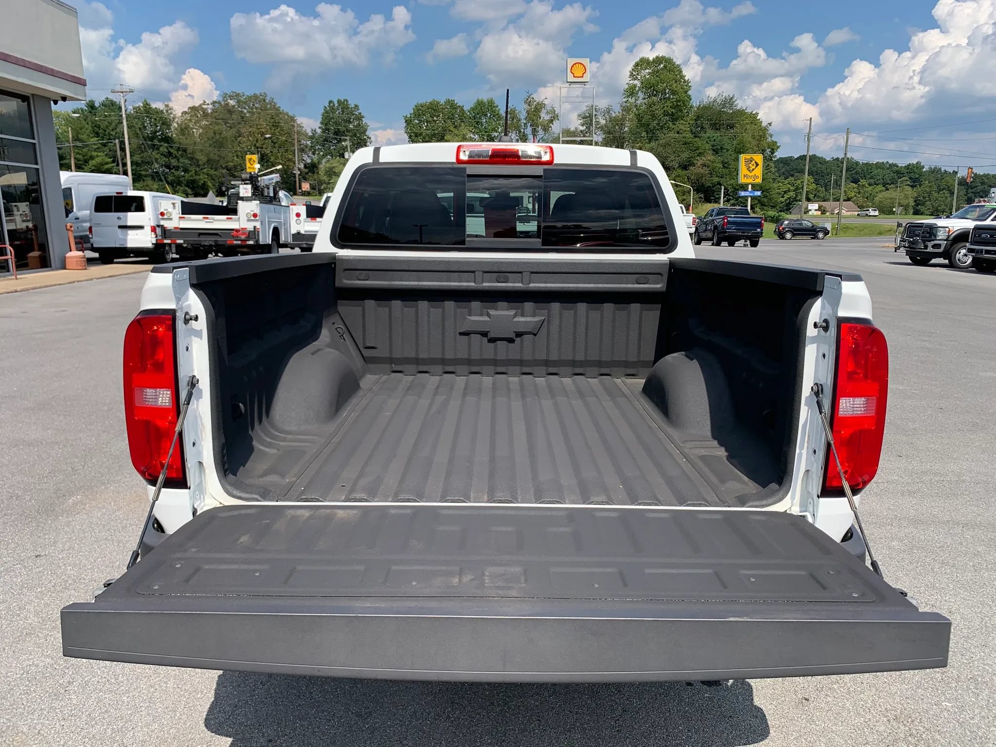 Used 2019 Chevrolet Colorado Z71 AWD/4WD image 29