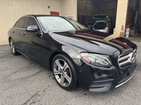 Used 2019 Mercedes-Benz E 300 4MATIC image 9