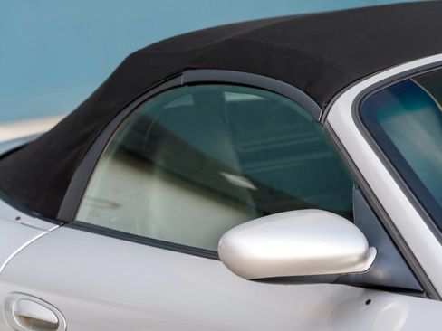 Used 1999 Porsche Boxster RWD image 94
