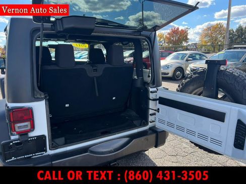 Used 2017 Jeep Wrangler Sport image 18