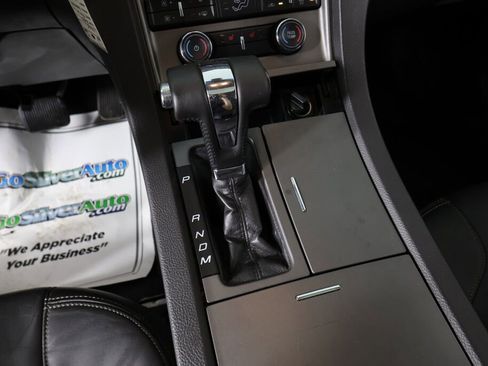 Used 2010 Ford Taurus SEL image 35