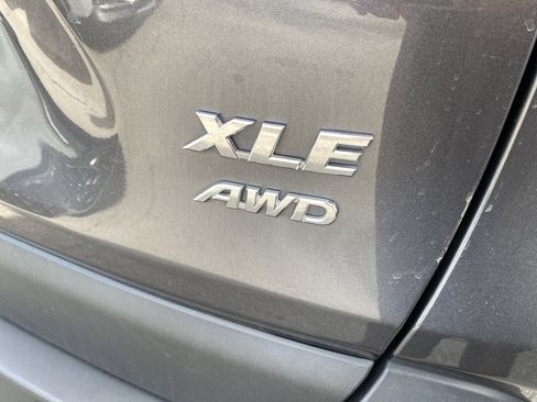 Used 2023 Toyota RAV4 XLE image 8