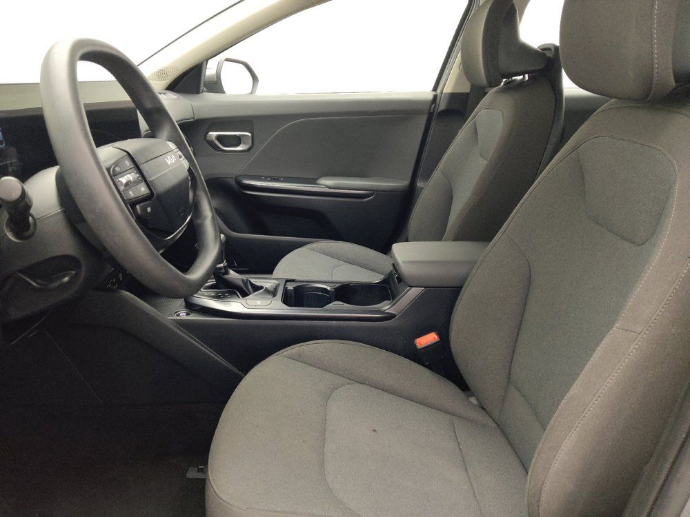Used 2025 Kia K4 FWD image 17