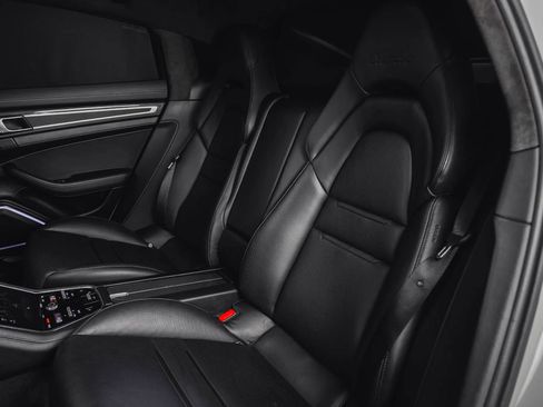 Used 2017 Porsche Panamera Turbo image 51