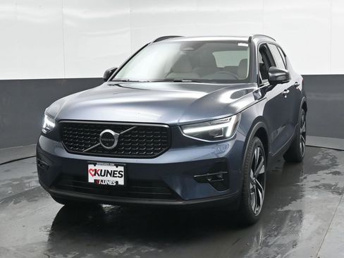 New 2026 Volvo XC40 B5 Ultra w/ Climate Package image 5