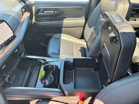 Used 2025 Chevrolet Tahoe LT w/ Advanced Technology Package AWD/4WD image 26