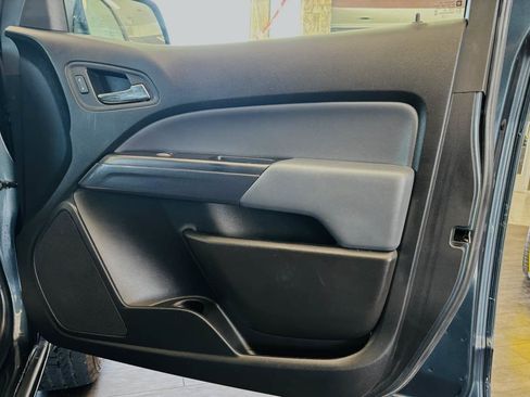 Used 2019 Chevrolet Colorado Z71 AWD/4WD image 41