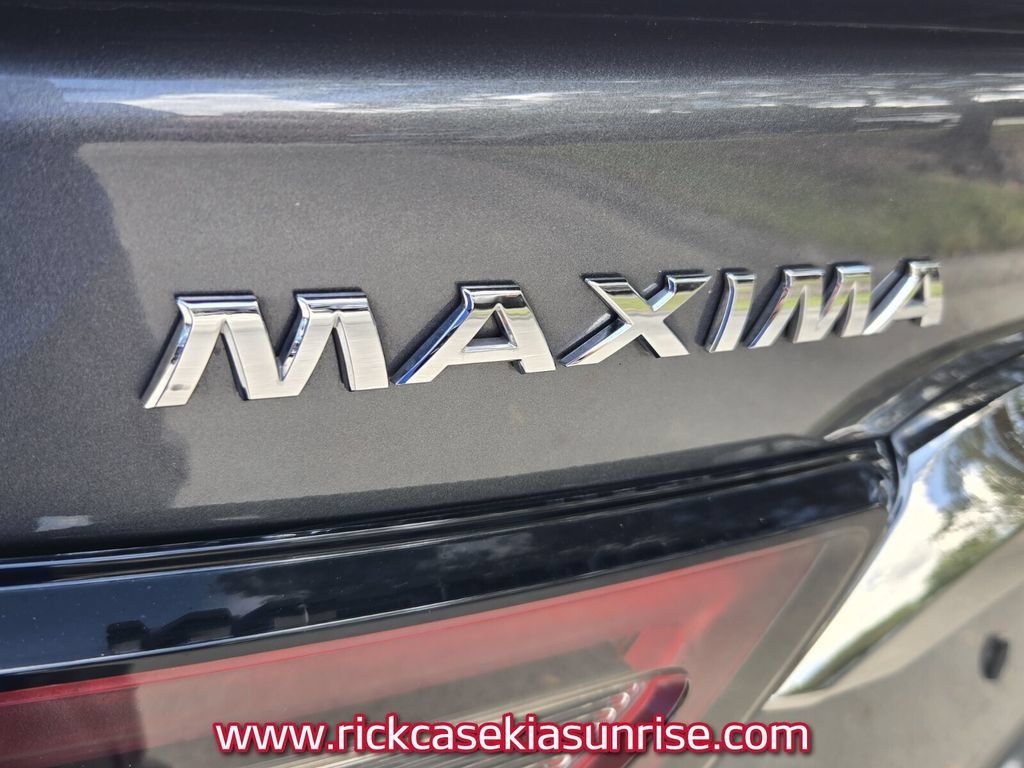 Used 2019 Nissan Maxima SR w/ Premium Package FWD image 15