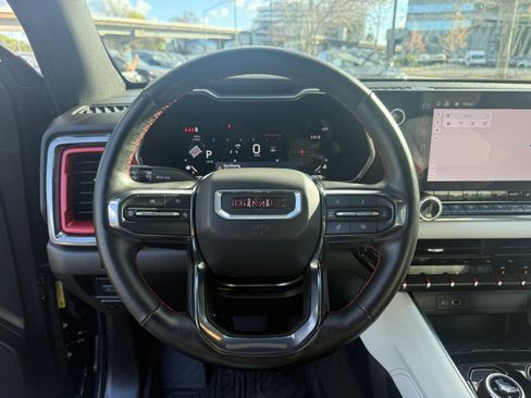 Used 2024 GMC Canyon AT4X w/ AT4X AEV Edition image 14