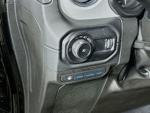 Used 2024 Jeep Wrangler Sahara w/ Safety Group image 16