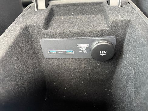 Used 2019 Jaguar F-PACE R-Sport AWD/4WD image 29