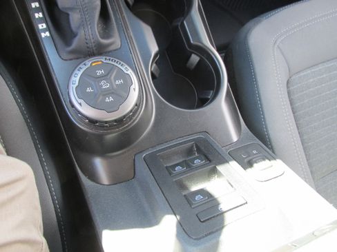 Used 2022 Ford Bronco Outer Banks image 36