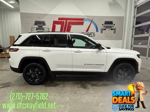 New 2026 Jeep Grand Cherokee Limited w/ Limited Altitude Package AWD/4WD image 2