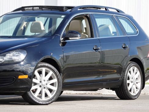 Used 2012 Volkswagen Jetta TDI FWD image 3
