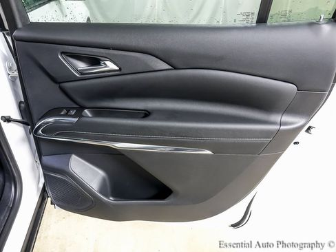 Certified 2024 Chevrolet Traverse LT image 24