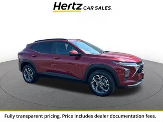 Used 2025 Chevrolet Trax LT FWD video 1