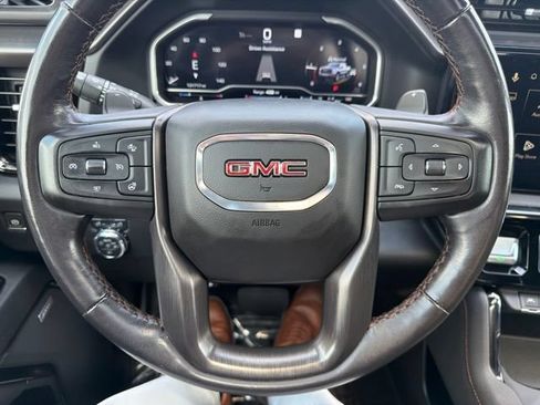 Used 2023 GMC Sierra 1500 AT4 w/ AT4 Premium Package AWD/4WD image 16