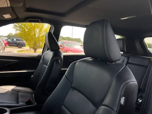 Used 2023 Honda Passport EX-L image 13
