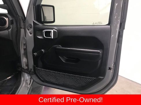 Certified 2020 Jeep Wrangler Sport image 28