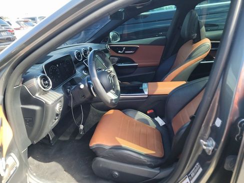 Used 2024 Mercedes-Benz C 300 Sedan image 4
