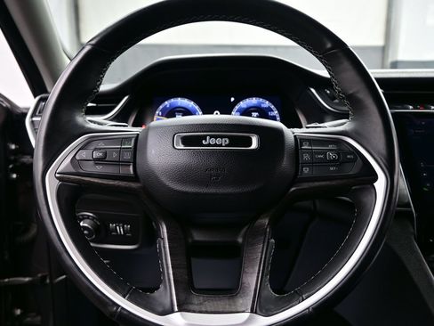 Used 2022 Jeep Grand Cherokee L Limited w/ Luxury Tech Group II AWD/4WD image 28